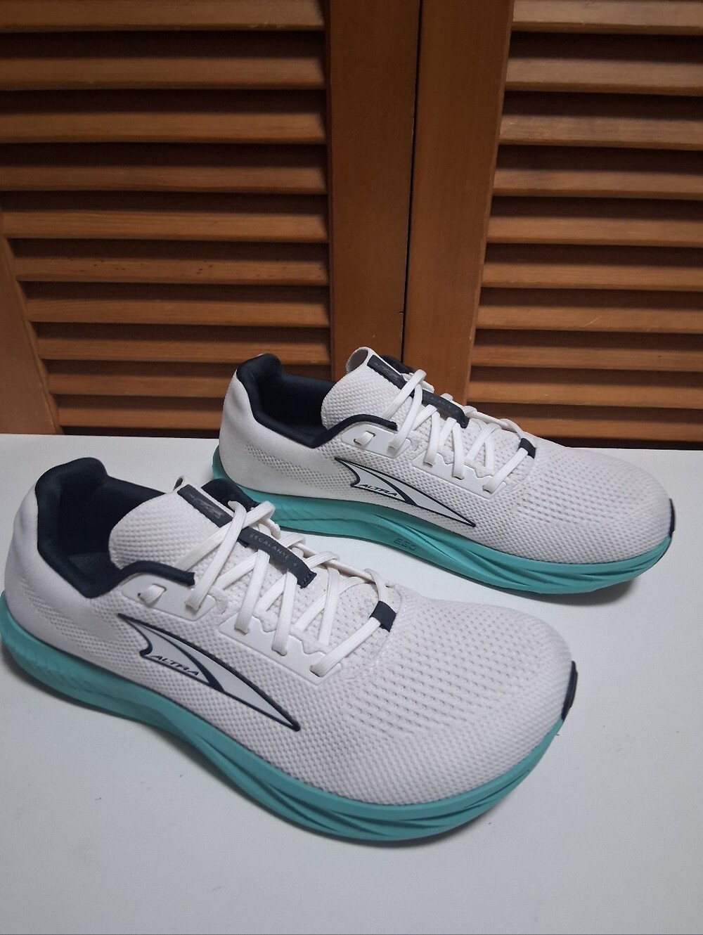 Altra Escalante 4 Womens 9 Zero Drop Lightweight Road Running Shoes White Blue - Picture 4 of 7